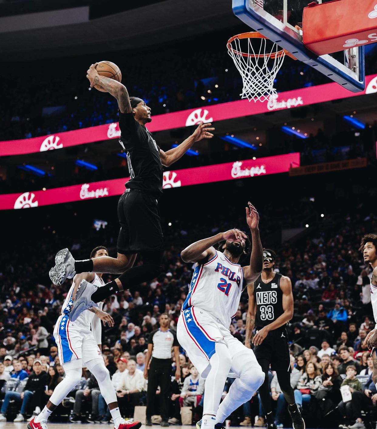 篮网队防守薄弱,球队面临问题 篮网队防守薄弱,球队面临问题