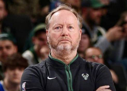 开云体育下载-关于太阳队主帅表态不满球队表现，痛斥球员态度问题的信息