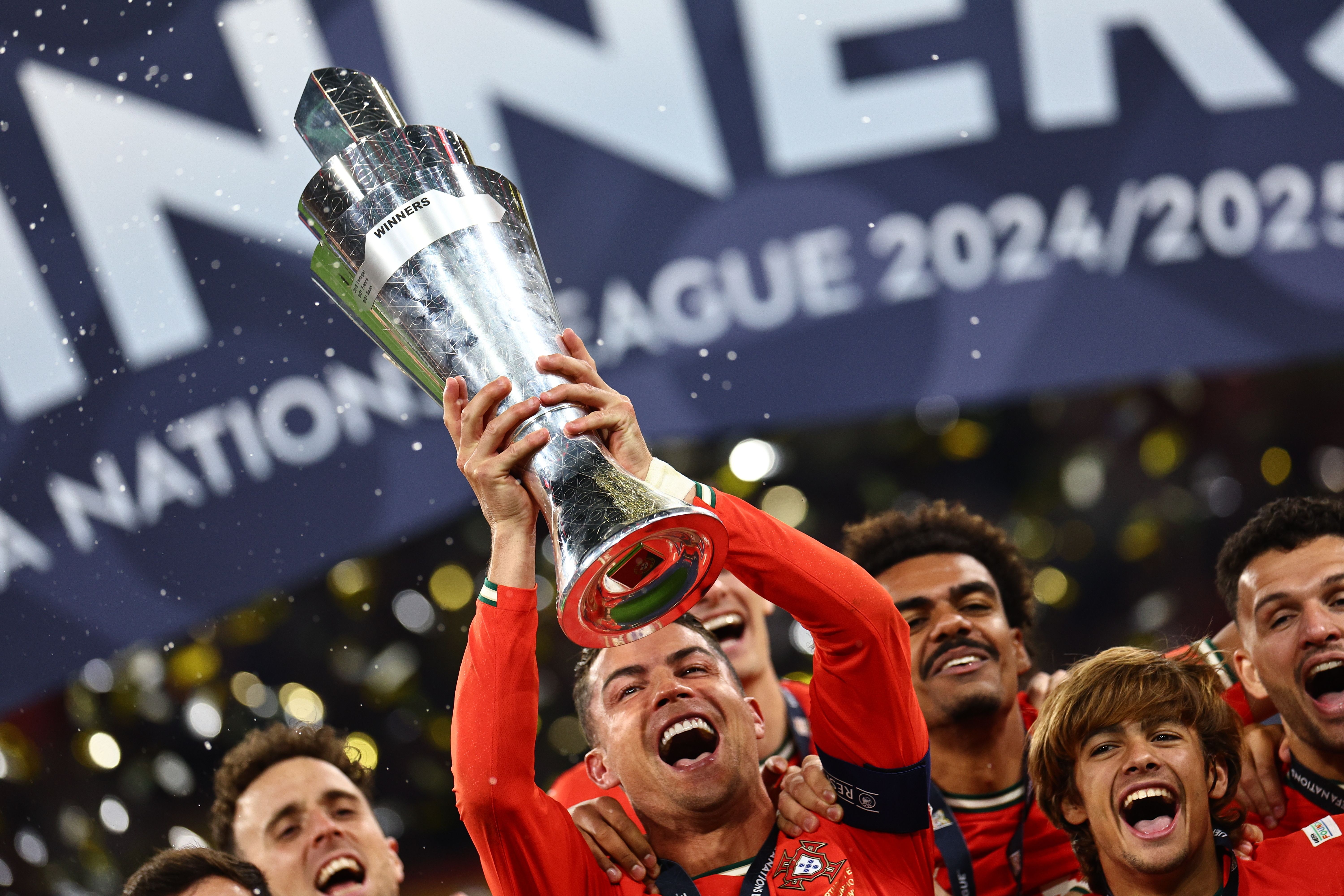 葡萄牙队大胜英格 葡萄牙队大胜英格