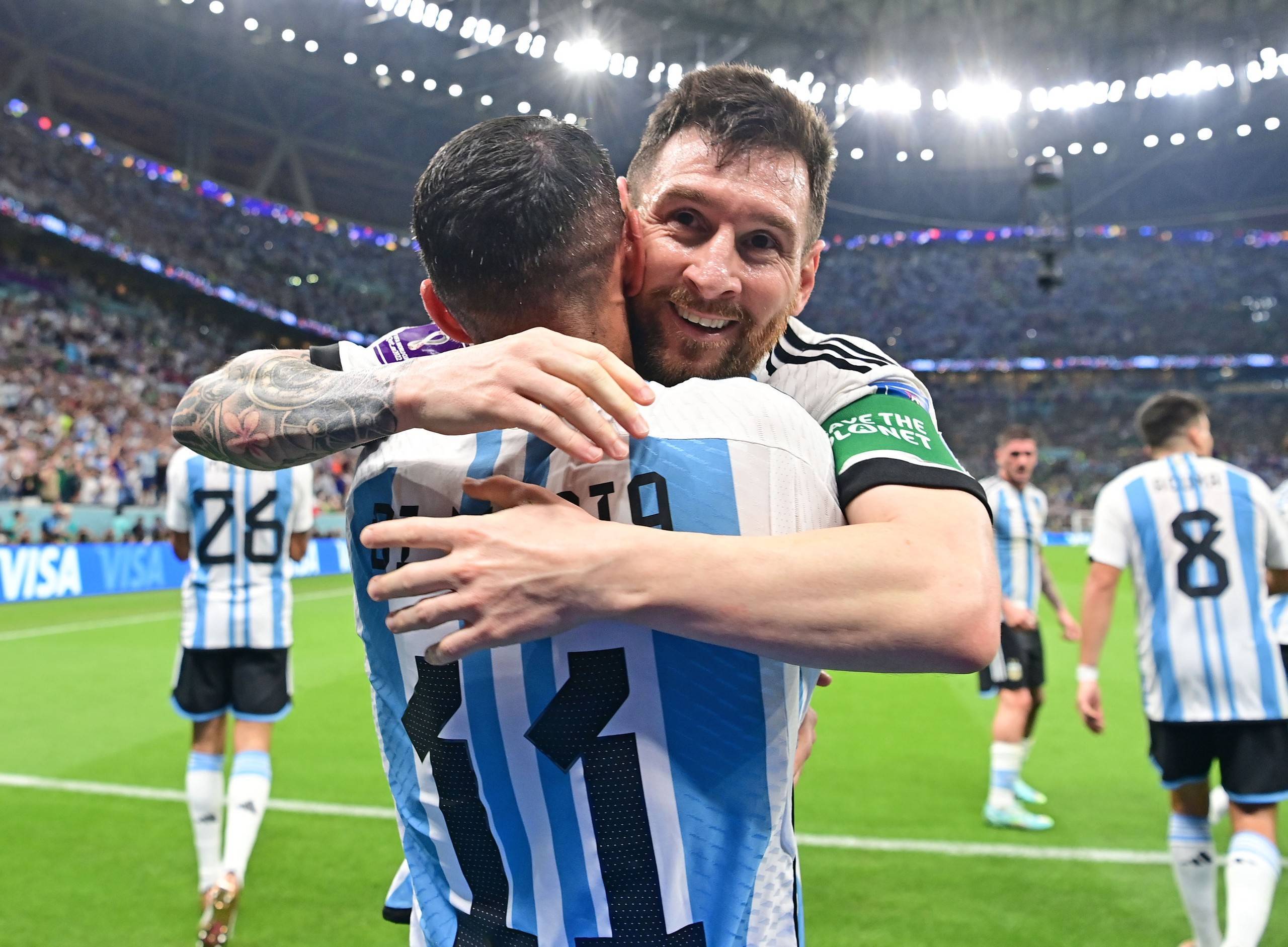 开云体育登录-包含墨西哥轻取莱比锡红牛，迪马利亚点燃赛场的词条