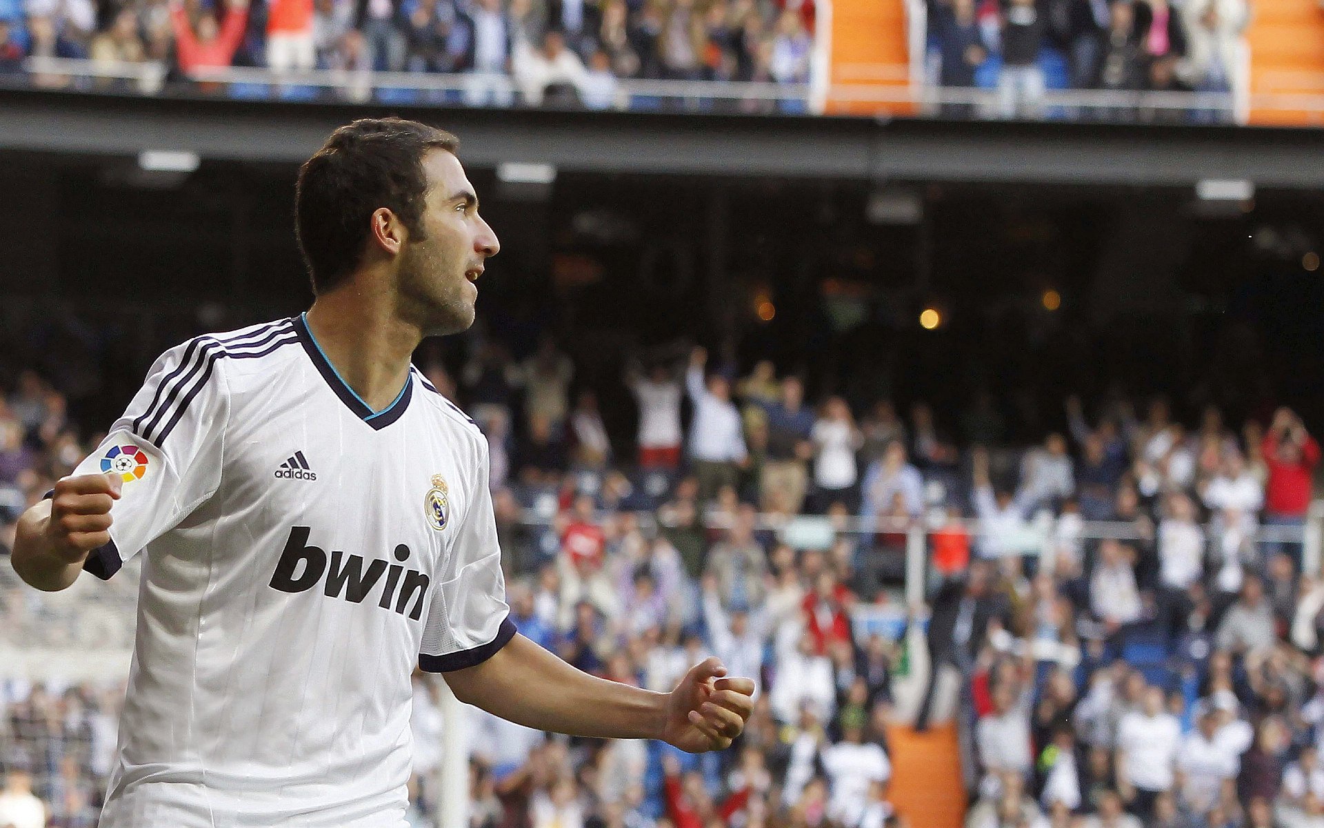 开云体育app-德甲争冠焦点战,巴萨式末节奇迹,埃及神锋饮恨而归